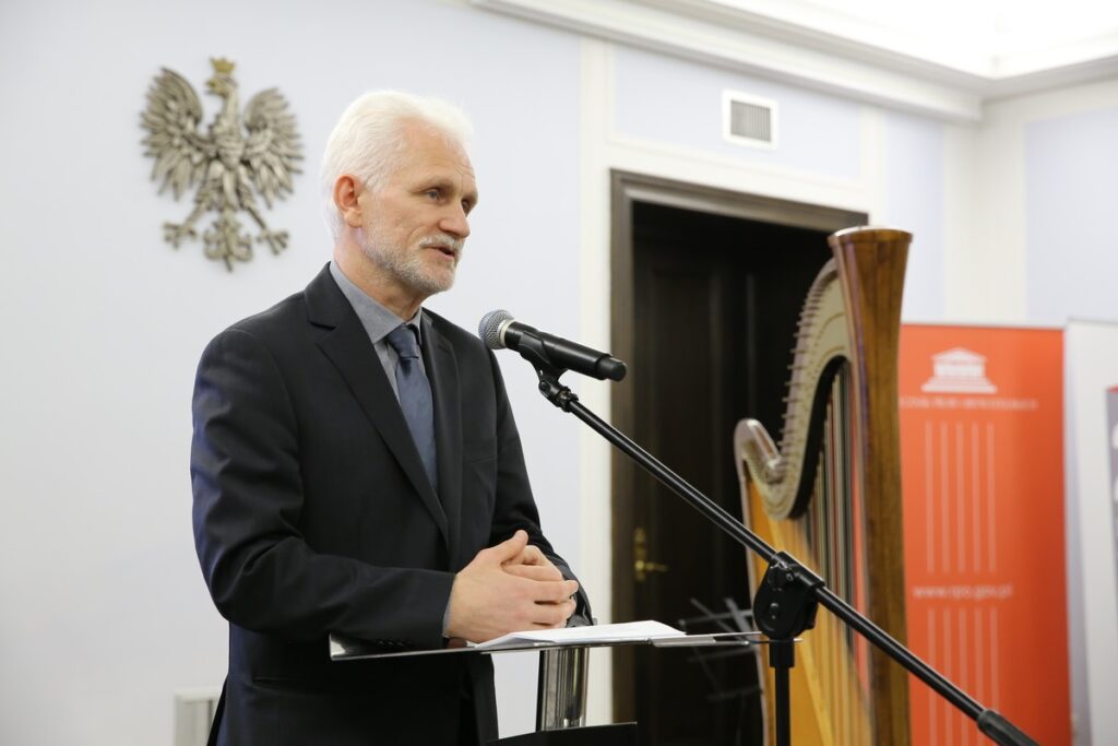 Intervento di Alaksandr Bialacki al senato polacco nel 2014.